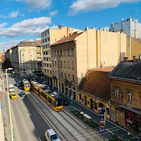 Margaret Boulevard Apartment - With Balcony Budapest Luaran gambar