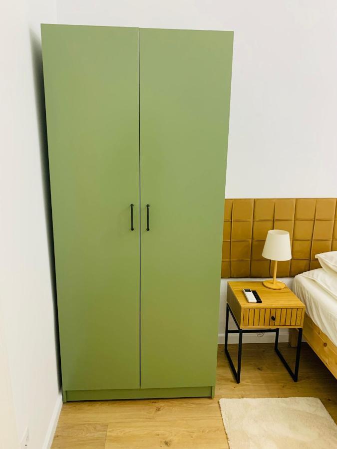Margaret Boulevard Apartment - With Balcony Budapest Luaran gambar
